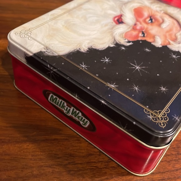 VINTAGE (2001 EDITION) MILKY WAY JOLLY SANTA RECTANGLE METAL CANISTER - EMPTY - Picture 8 of 11
